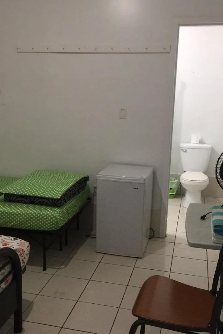 University Apartment Toronto Guest house