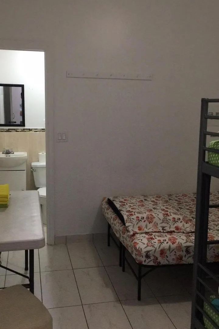 Guest house University Apartment Toronto
