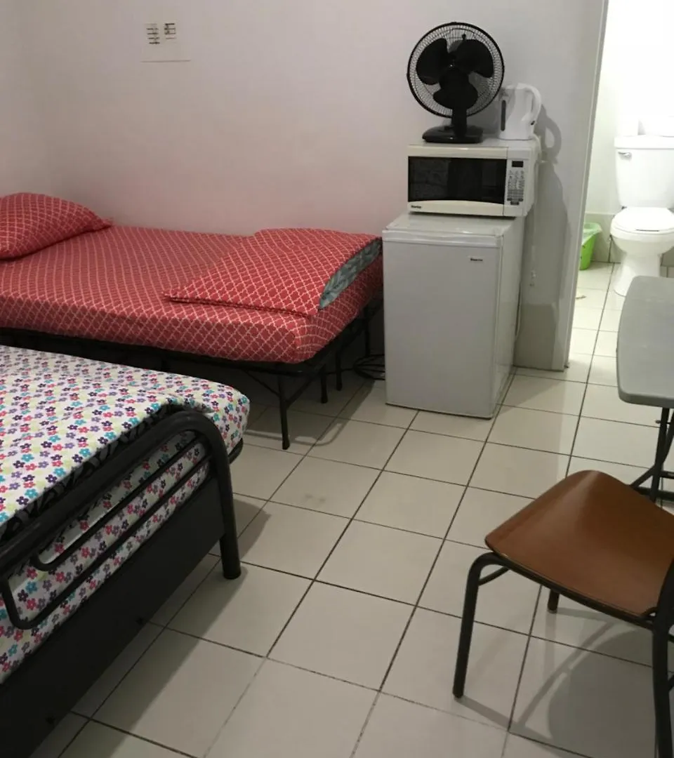 University Apartment Toronto Guest house