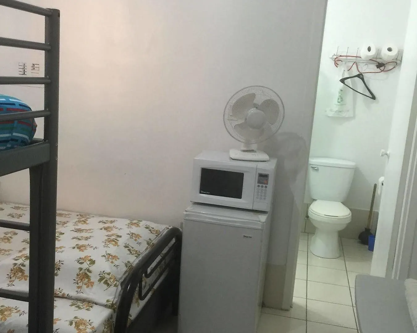 Guest house University Apartment Toronto
