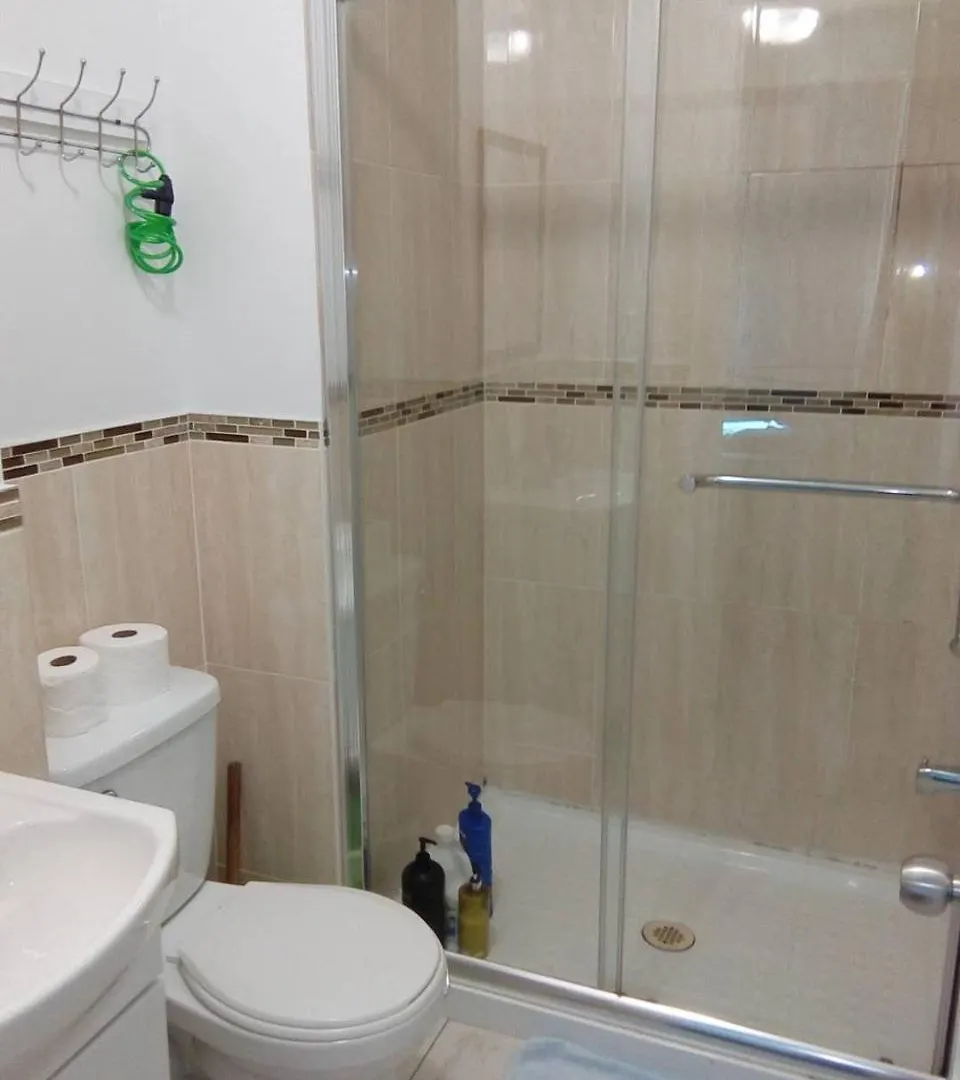 Guest house University Apartment Toronto
